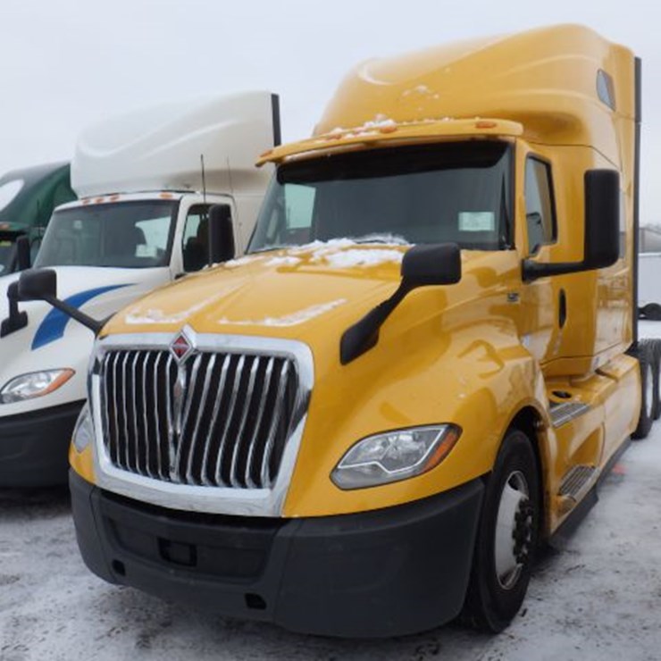 2020 INTERNATIONAL LT