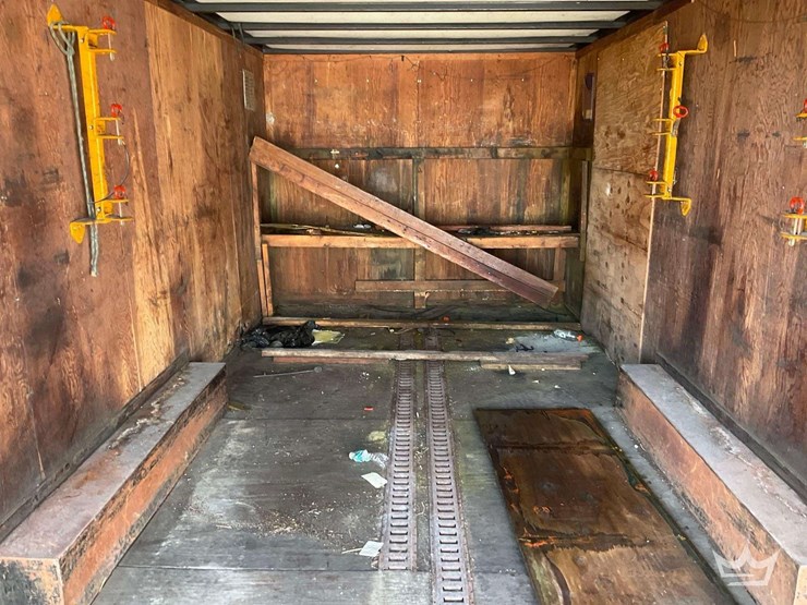 t/a-enclosed-trailer-image-7