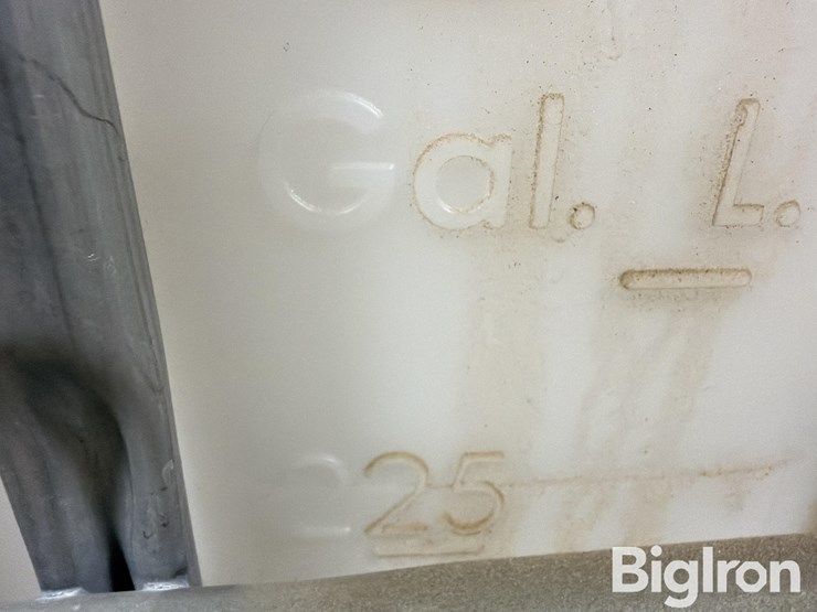 bulk-oil-storage-totes-&-stand-image-15