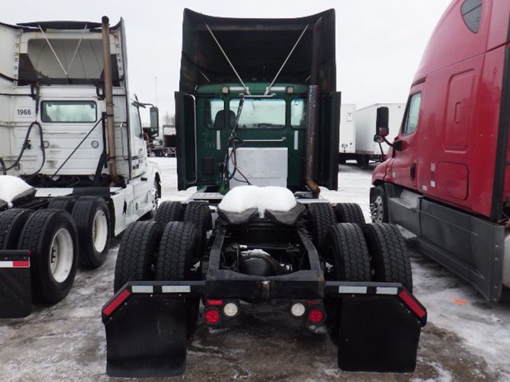 2017-peterbilt-579-image-9