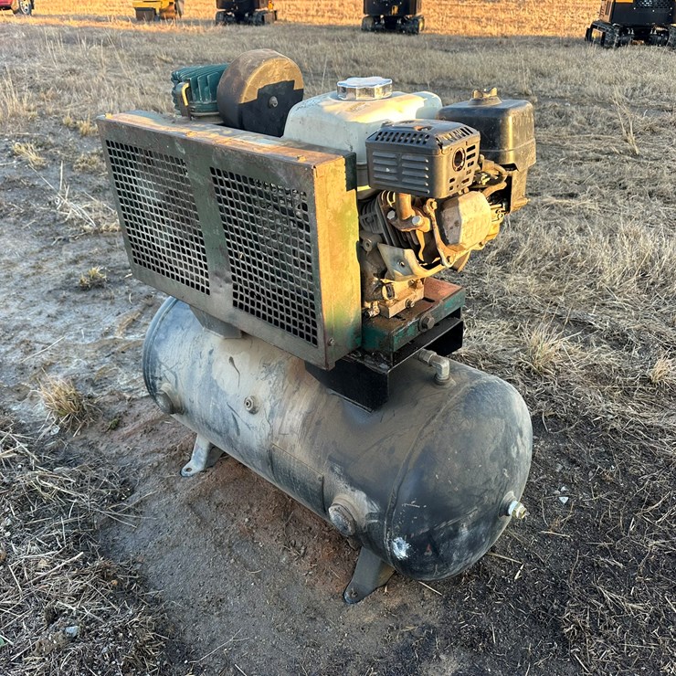 #2593 • Honda Powered Air Compressor