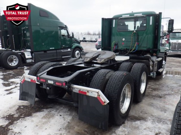 2023-mack-anthem-image-8