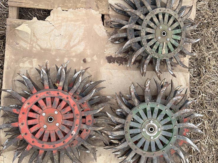 john-deere-rotary-hoe-wheels-image-5