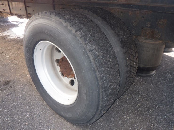 2014-international-durastar-4300-image-10