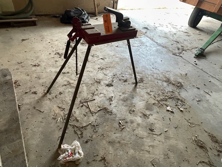 #5923-•-pipe-vise-image-1