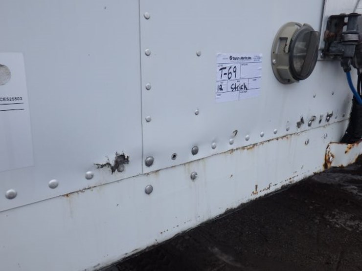 2012-strick-van-image-5