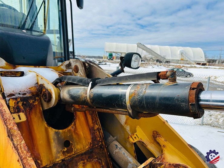 caterpillar-914m-image-44