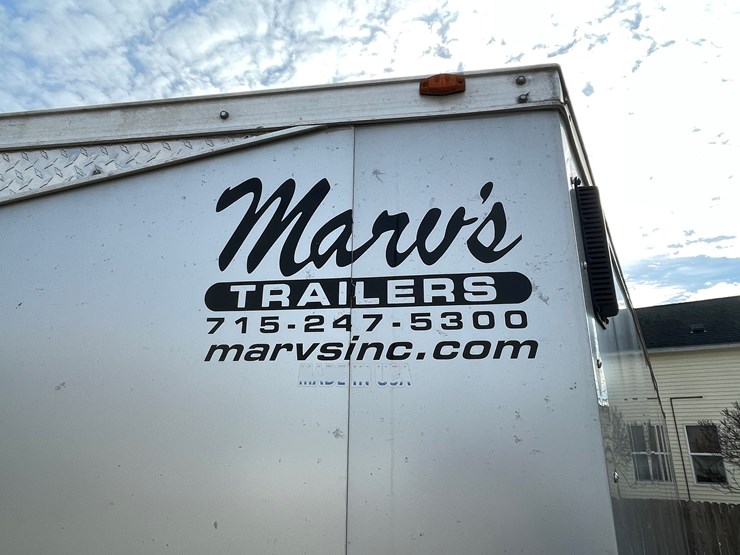#4004-•-2016-enclosed-24'-rc-trailer-(has-wi-title)-image-9