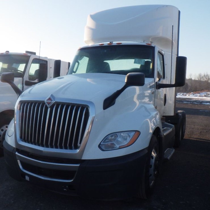 2021 INTERNATIONAL LT