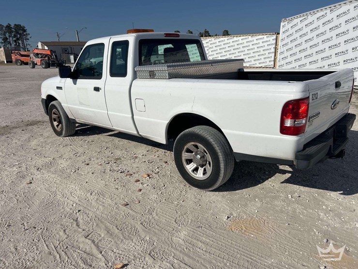 2011-ford-ranger-image-4