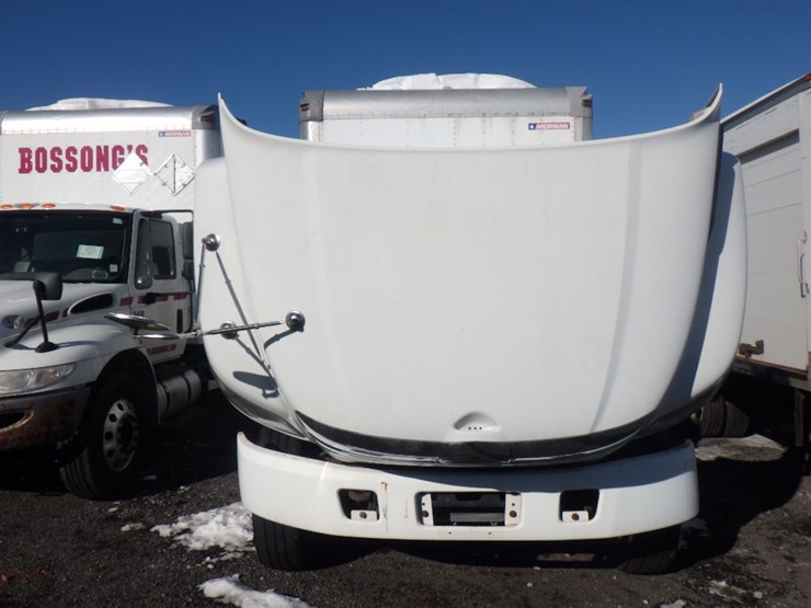 2017-hino-268a-image-16