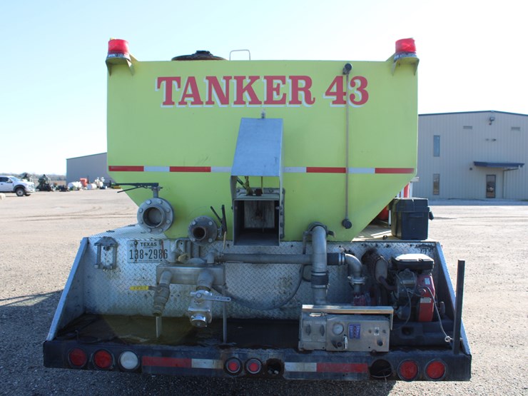 1995-ford-ft900-image-4