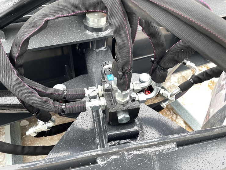 #2369-•-wolverine-6-way-dozer-blade-image-13