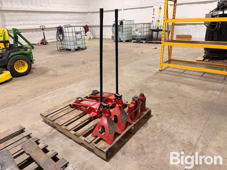 big-red-jacks-image-4