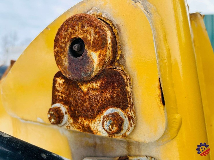 caterpillar-914m-image-39