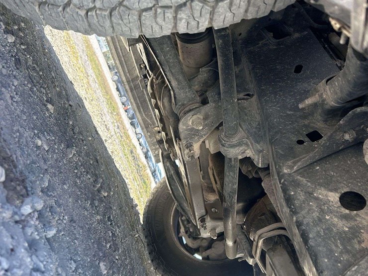 2017-ford-f150-image-17