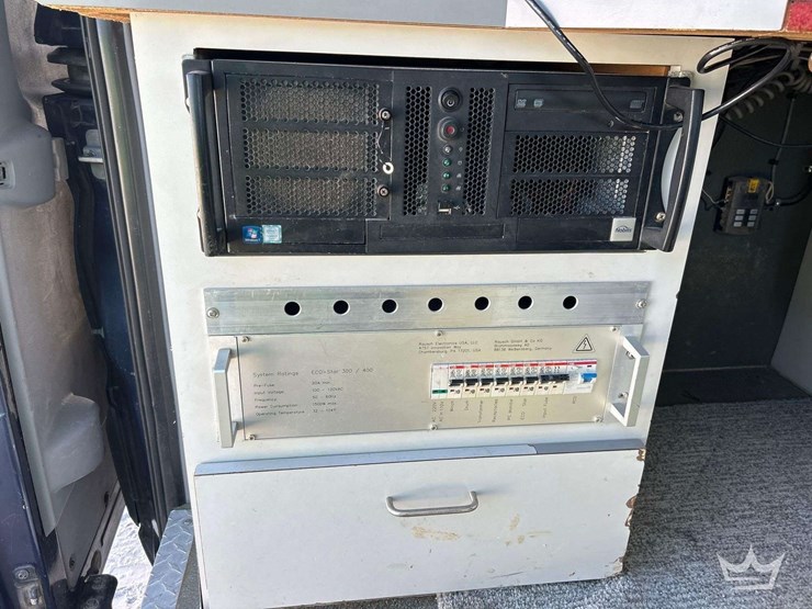 2015-ford-transit-image-29