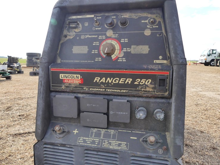 lincoln-ranger-250-welder-image-4