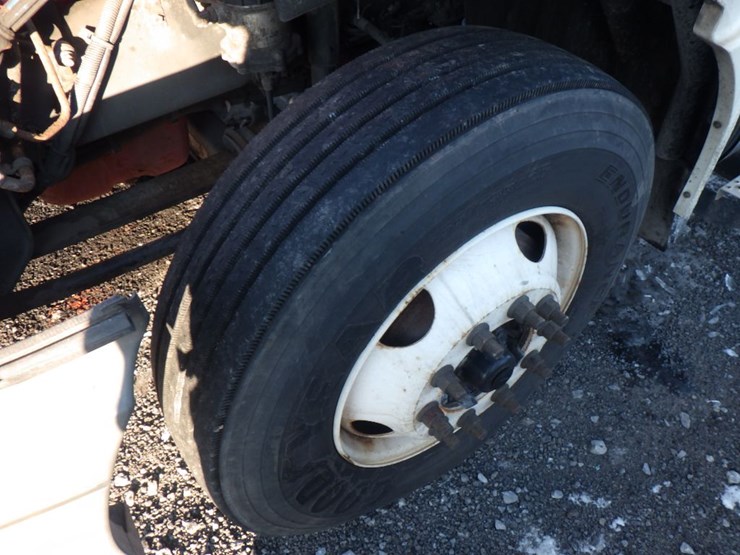 2016-international-prostar-image-13