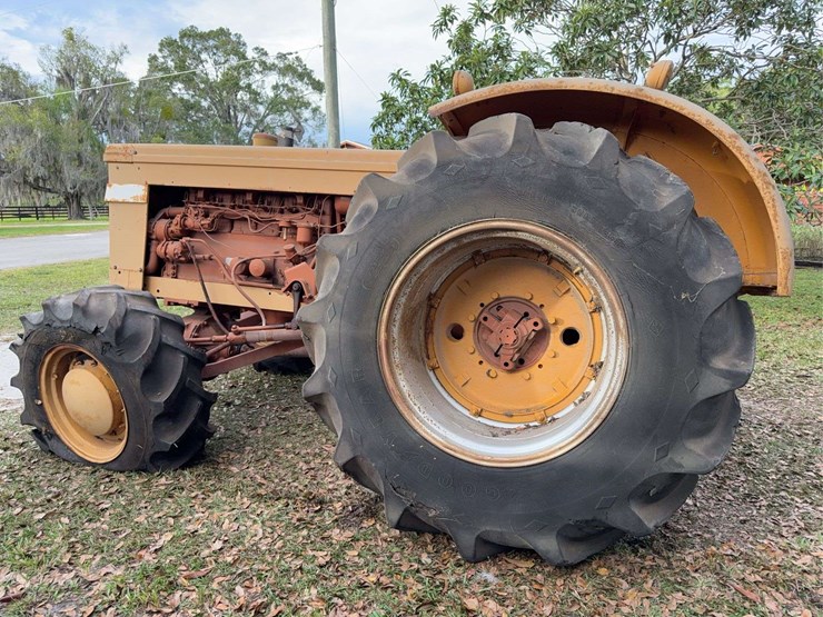 minneapolis-moline-g706-image-2