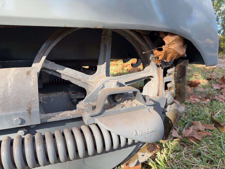 caterpillar-ten-orchard-image-26