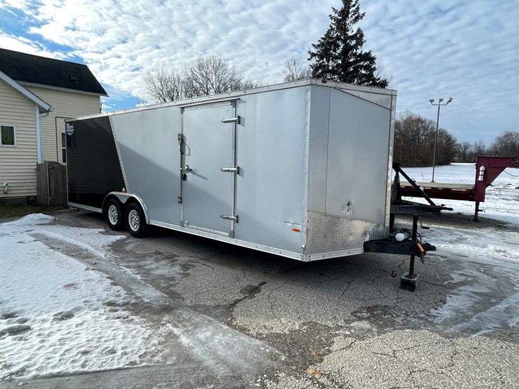 #4004-•-2016-enclosed-24'-rc-trailer-(has-wi-title)-image-3