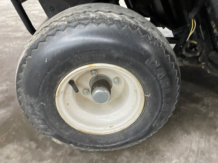 #301-•-cushman-hauler-1200-gas-golf-cart-image-44