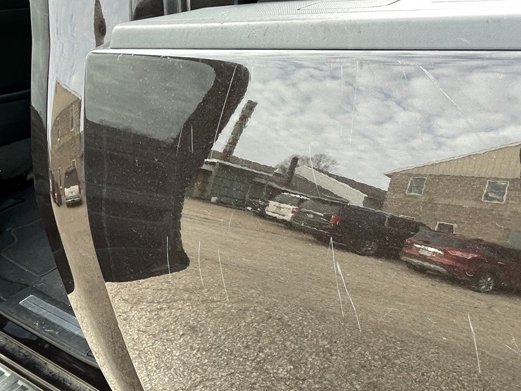 #4000-•-2019-chevy-silverado-high-country-pickup-(has-wi-title)-image-39