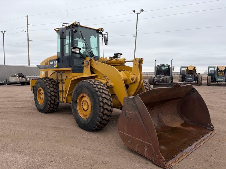 caterpillar-938h-image-3