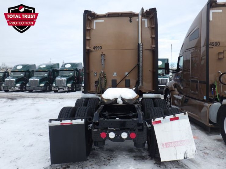 2022-kenworth-t680-image-12