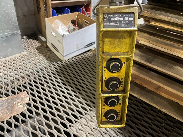 #5986-•-yale-18480-3-ton-chain-hoist-image-4