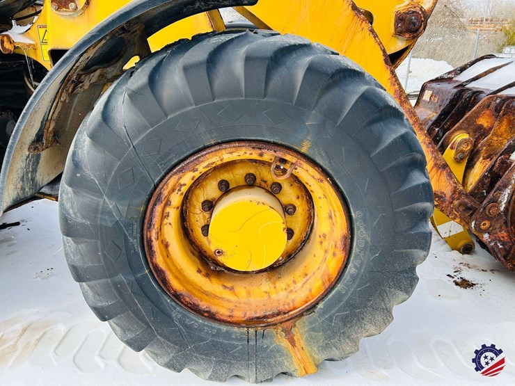 caterpillar-914m-image-26