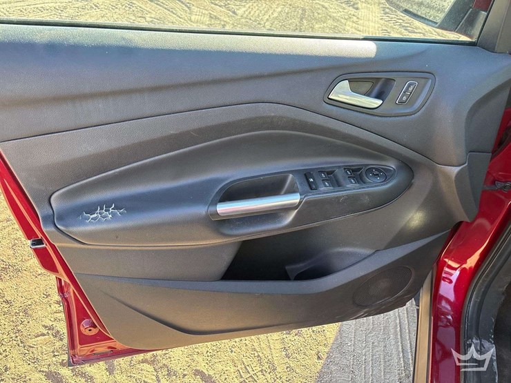 2014-ford-escape-image-11