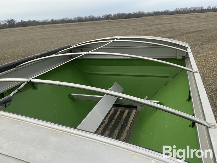 2023-fendt-rogator-934h-self-propelled-dry-spreader-image-16