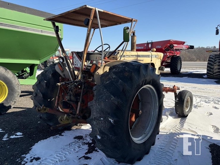 j-i-case-830-image-3