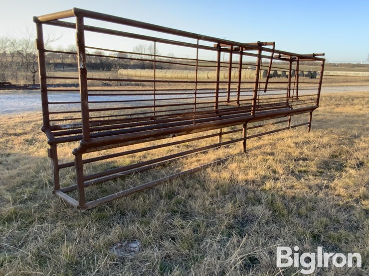 shop-made-20'-cattle-run-image-7