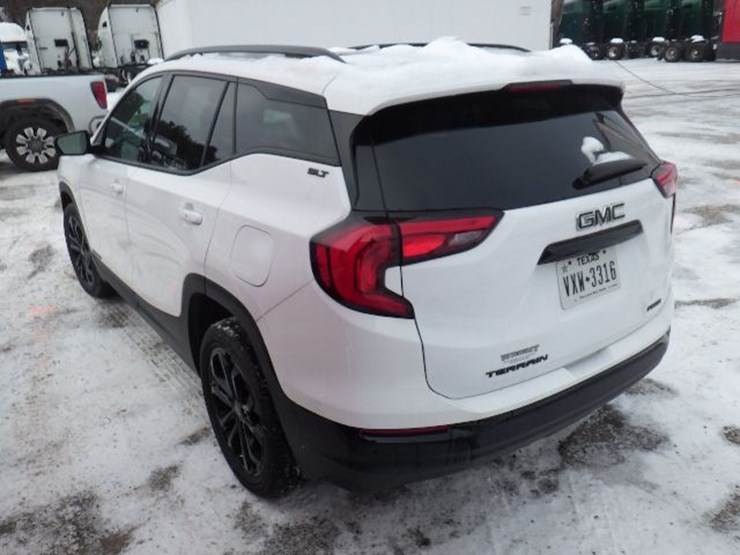 2021-gmc-terrain-slt-image-8