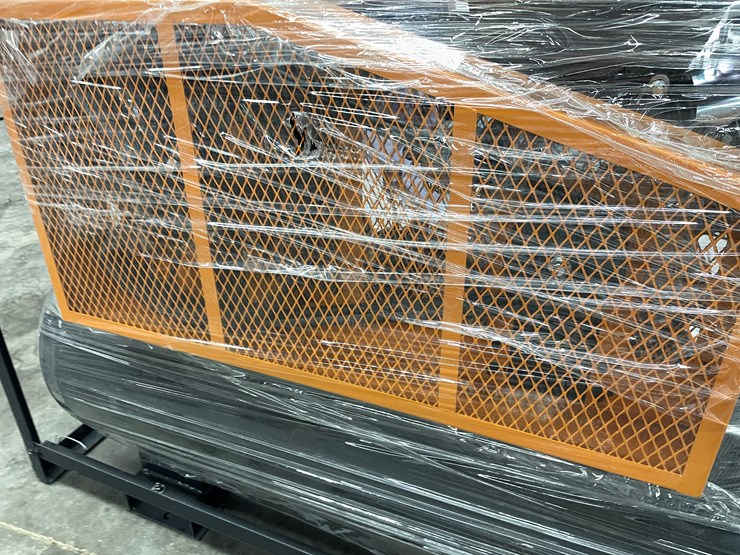 #2300-•-land-honor-40-gallon-2-stage-truck-mounted-air-compressor-image-17