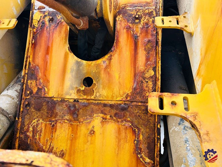 caterpillar-914m-image-35