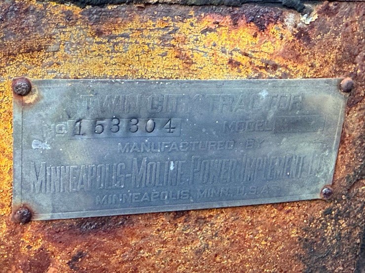 twin-city-tractor-image-34