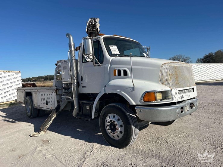 2003-sterling-l8500-image-2