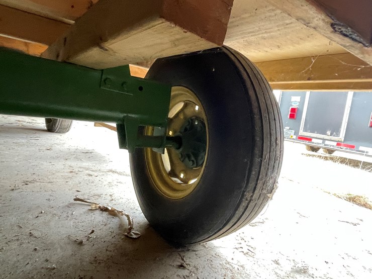 #5915-•-parade-wagon-image-19