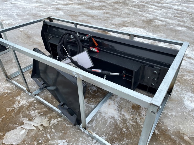 #2372-•-wolverine-6-way-dozer-blade-image-5