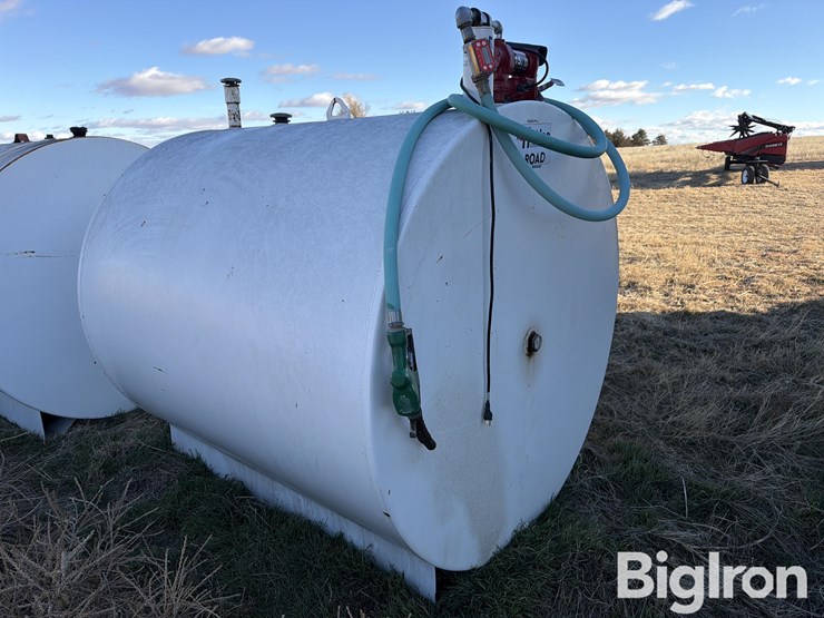 500-gallon-fuel-tank-w/pump-&-meter-image-3