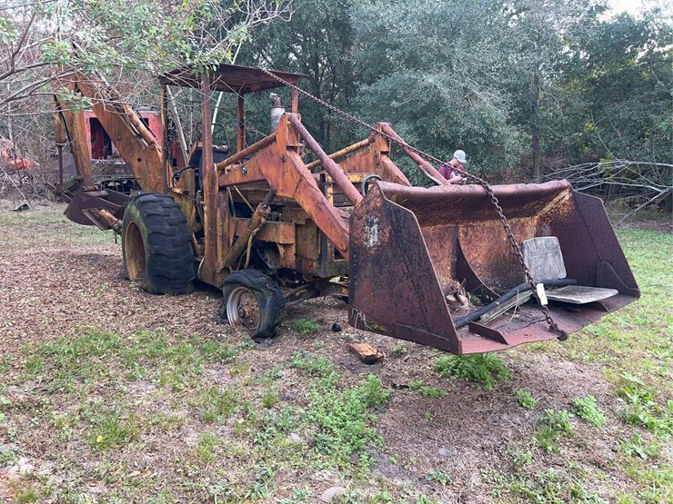 minneapolis-moline-diesel-backhoe-image-5