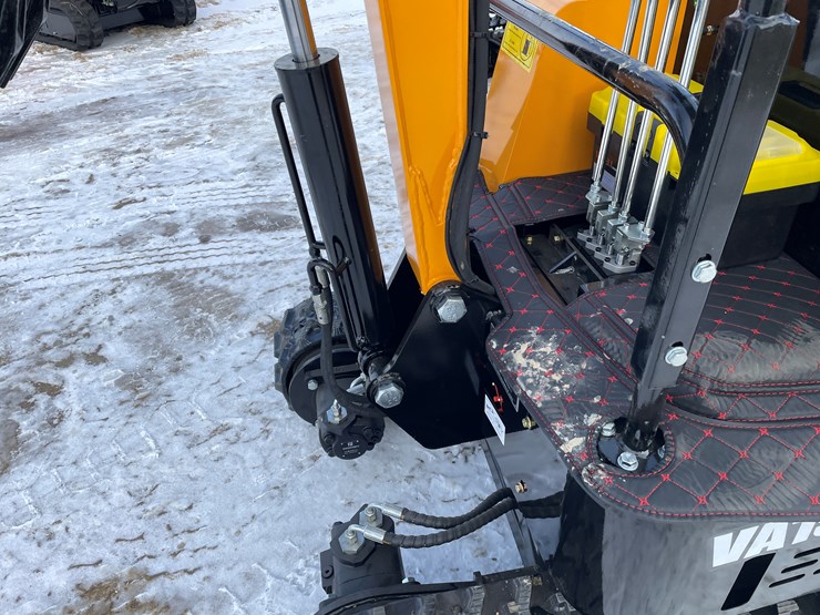 #109-•-miva-va15-mini-excavator-image-18