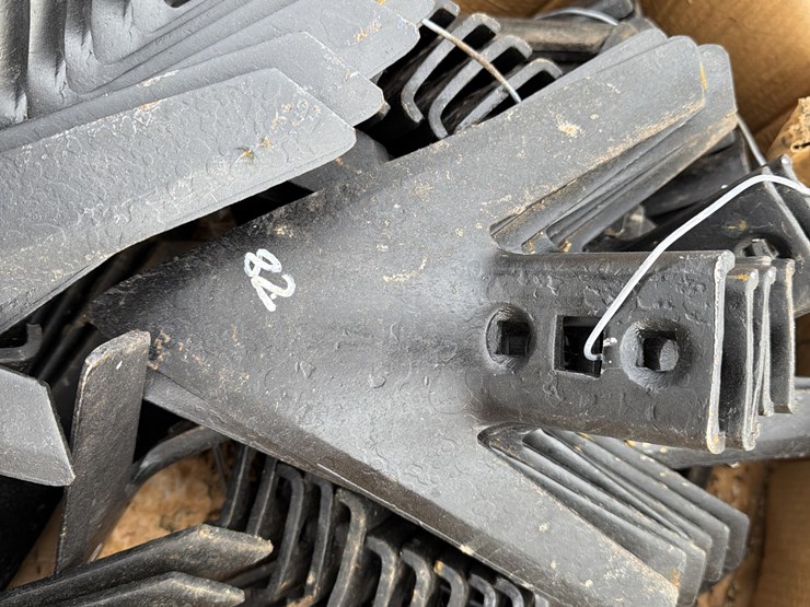 unverferth-tillage-sweeps-image-5