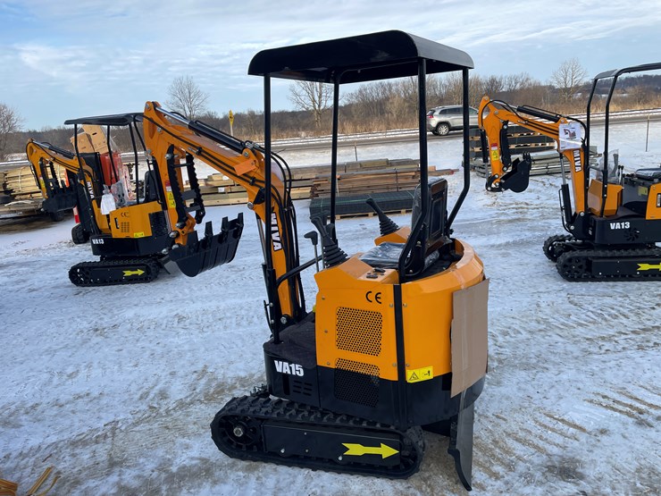#108-•-miva-va15-mini-excavator-image-8