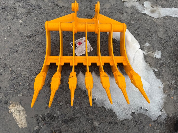 caterpillar-305-image-5