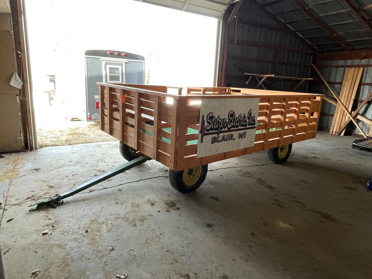 #5915-•-parade-wagon-image-1